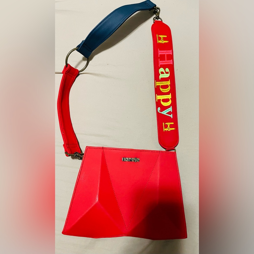 HEREJE Red Women's Bag - Picture 3 of 11